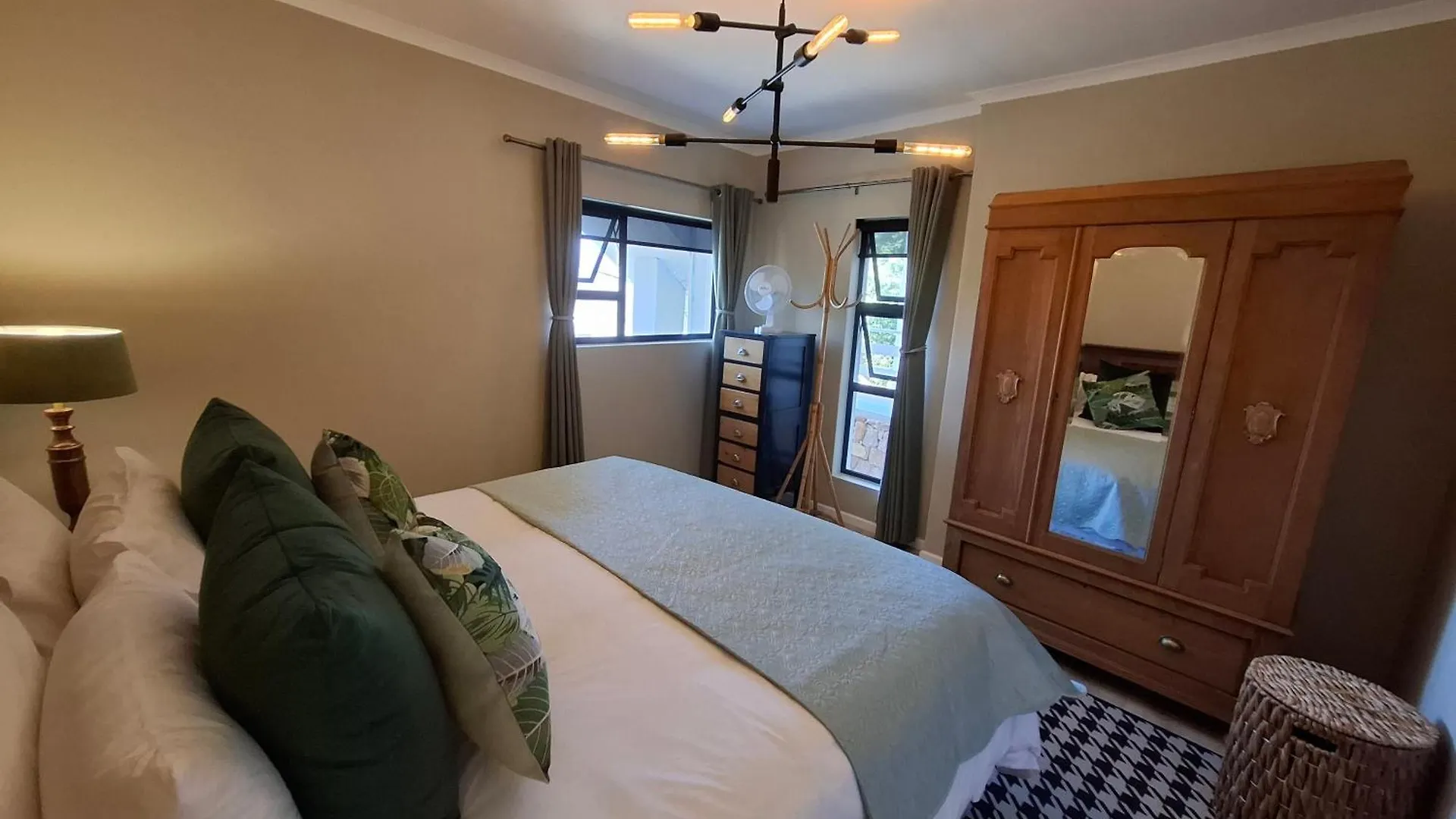 Fabulous Apartment Next To Beach And Kalkbay Fish Hoek